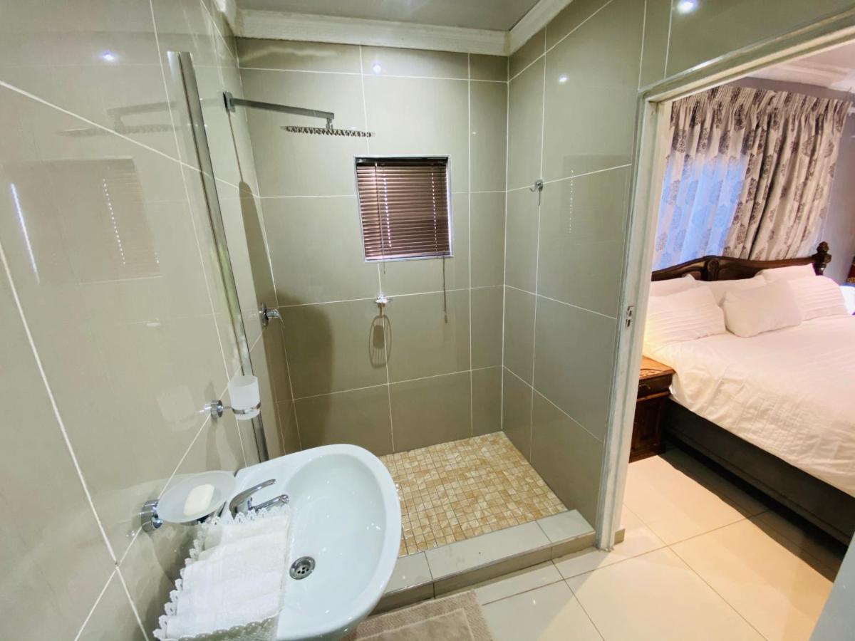 River Valley Guest House Butterworth Экстерьер фото